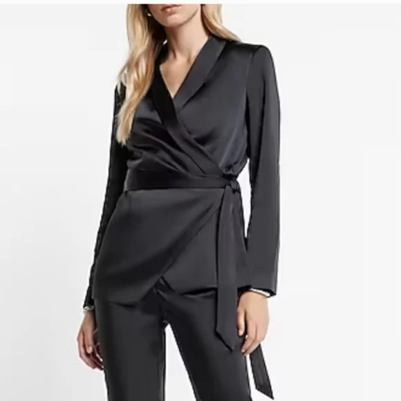 Express New! Satin Luxe Blazer - Picture 3 of 6